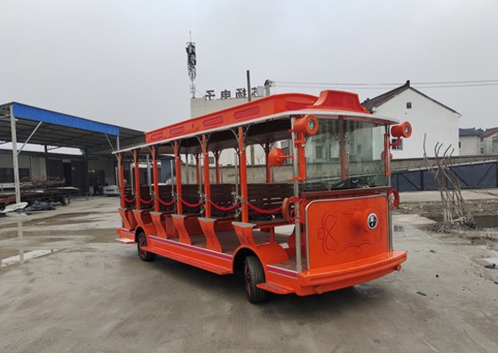 23座新款观光车-侧面